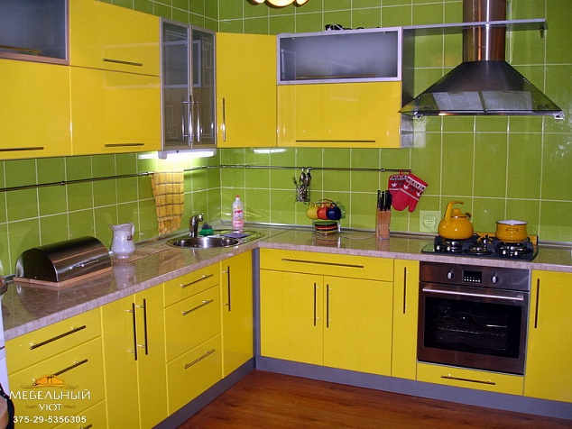 Кухня угловая ярко-желтый глянец фото с ценой. Мебельный уют.