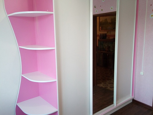 Изящная бело-розовая спальня фото с ценой. Мебельный уют.