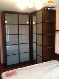 Классическая спальня в гостиничном стиле на заказ фото мебели